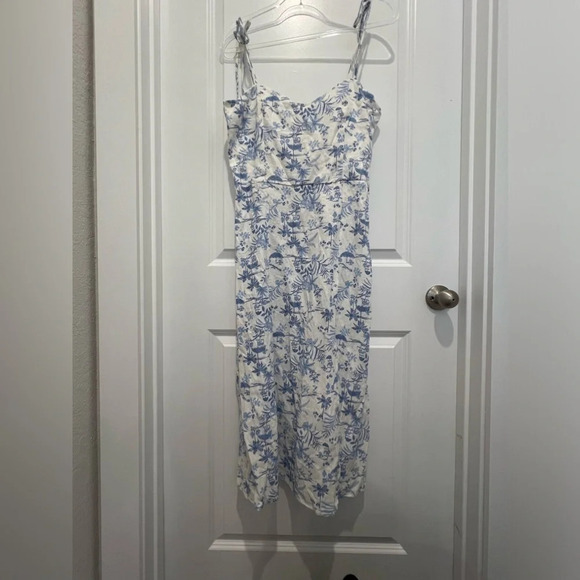 Francesca's Floral Baby Blue Midi Dress - Picture 1 of 12